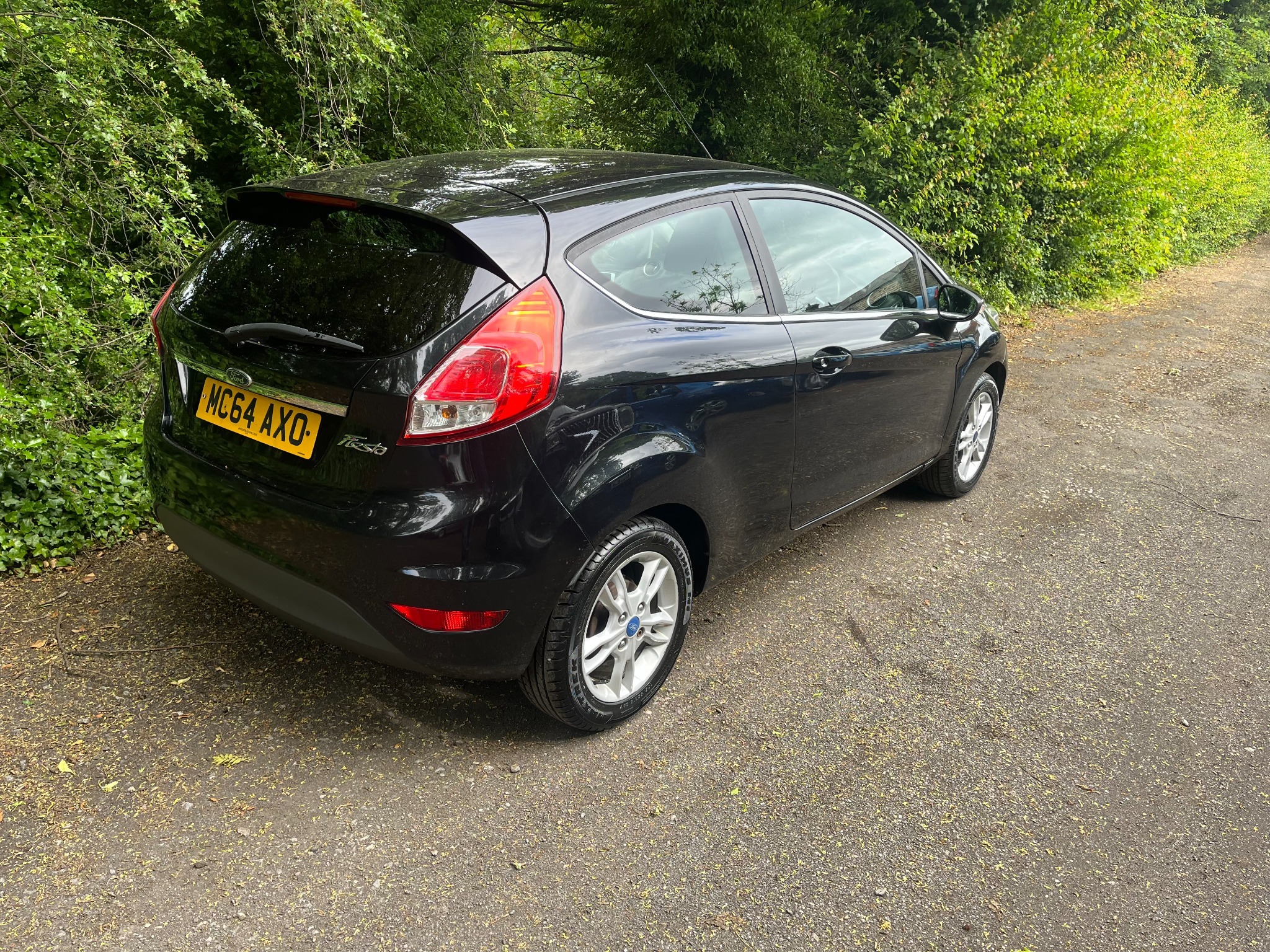 2015 Ford Fiesta 1.25 Zetec thumbnail 5