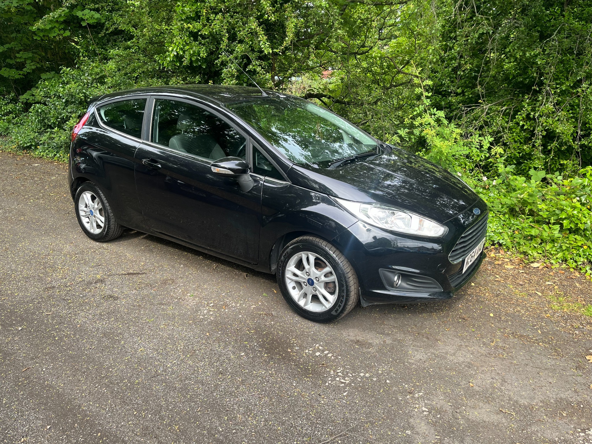 2015 Ford Fiesta 1.25 Zetec thumbnail 4