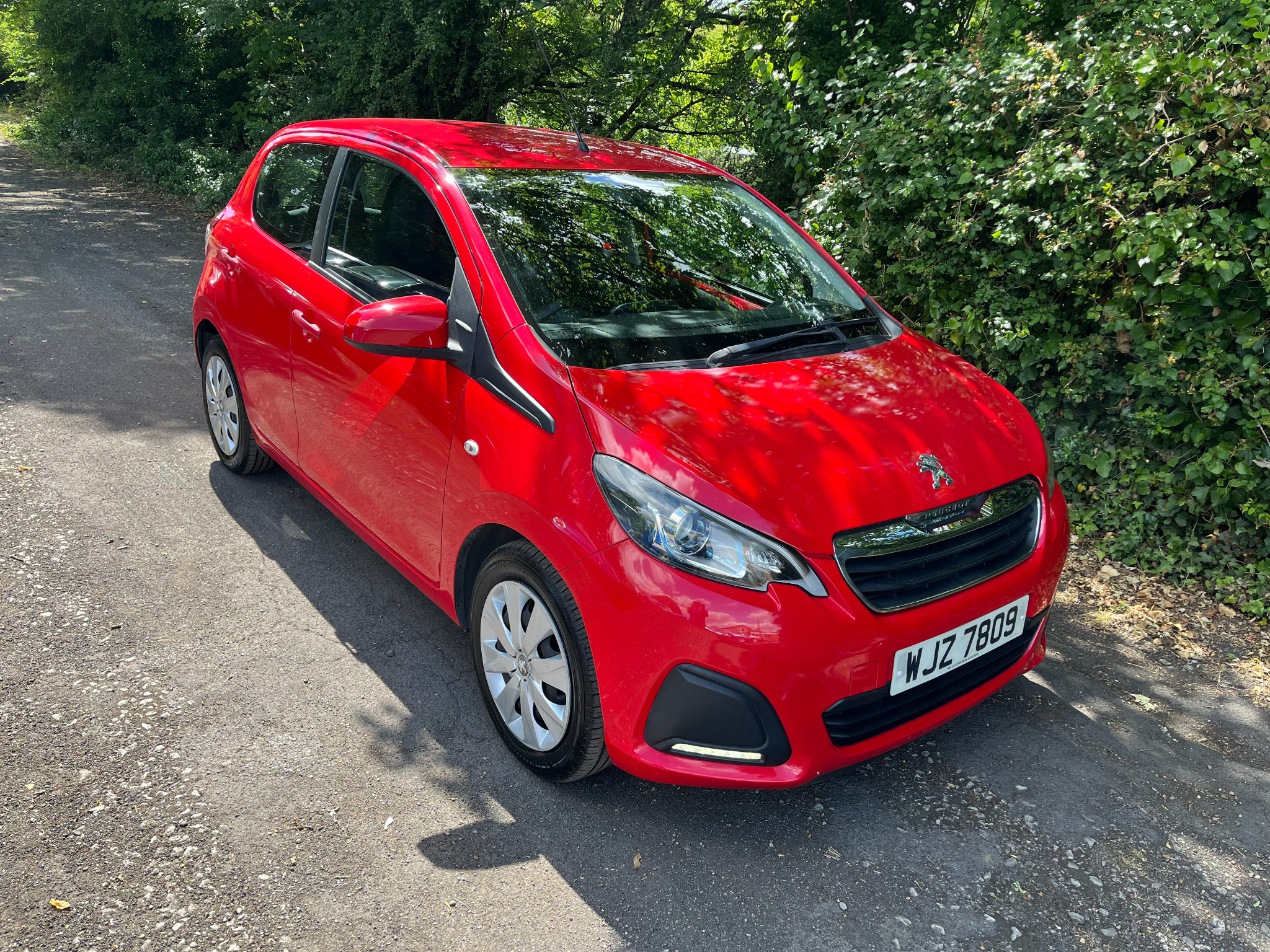 2015 Peugeot 108 exterior view