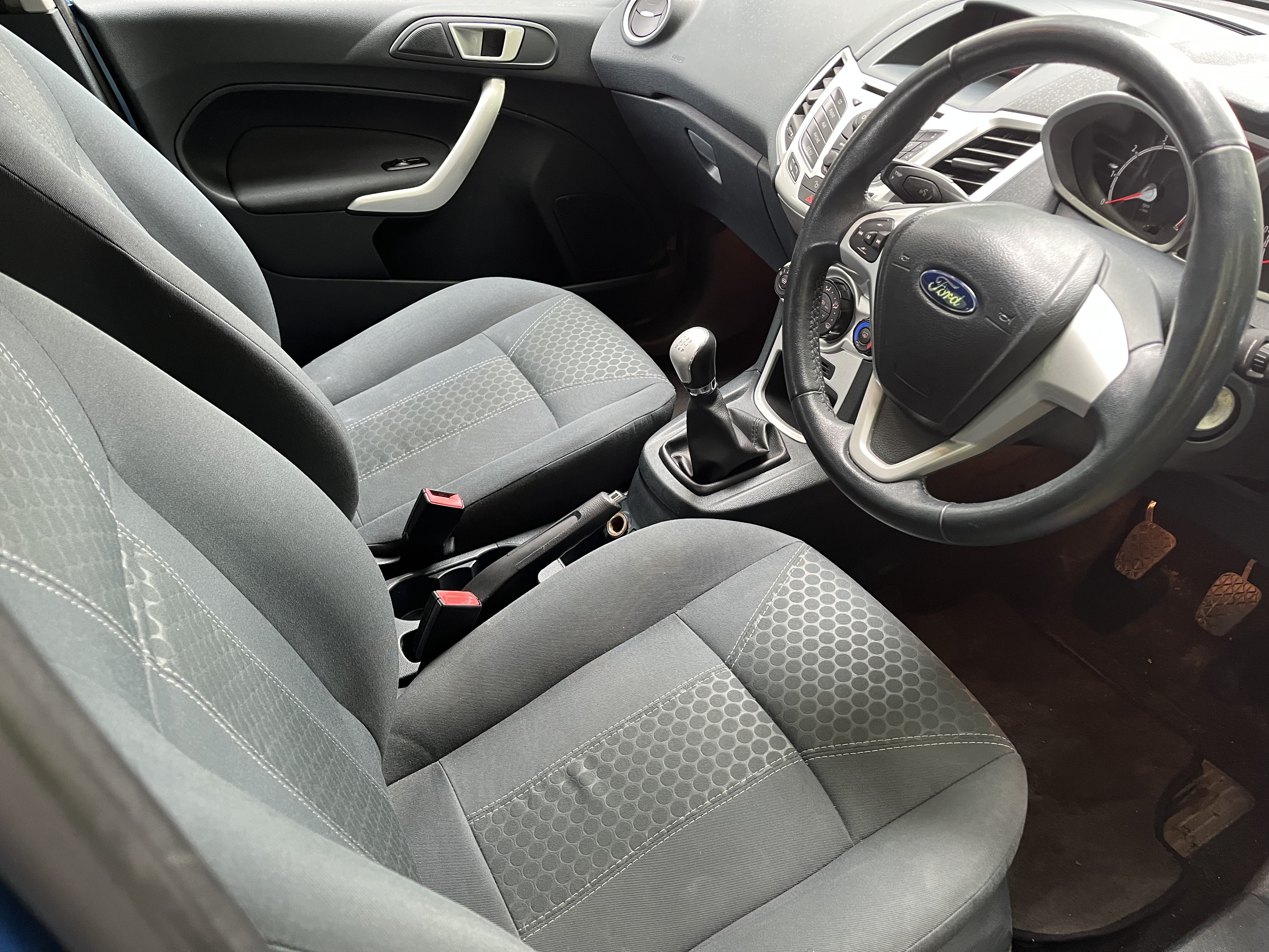 2011 Ford Fiesta 1.25 Zetec thumbnail 4