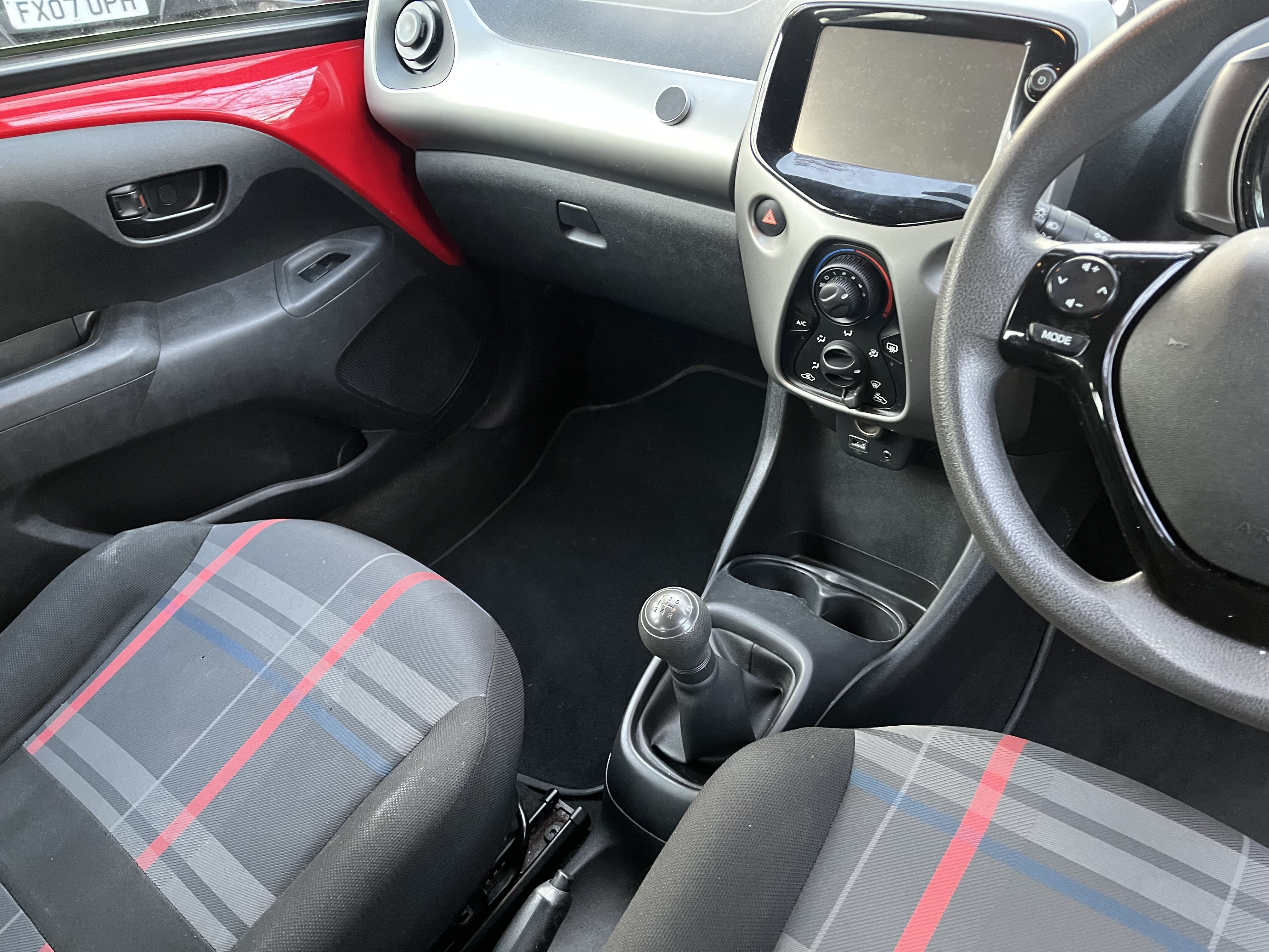 2016 Peugeot 108 Active thumbnail 3
