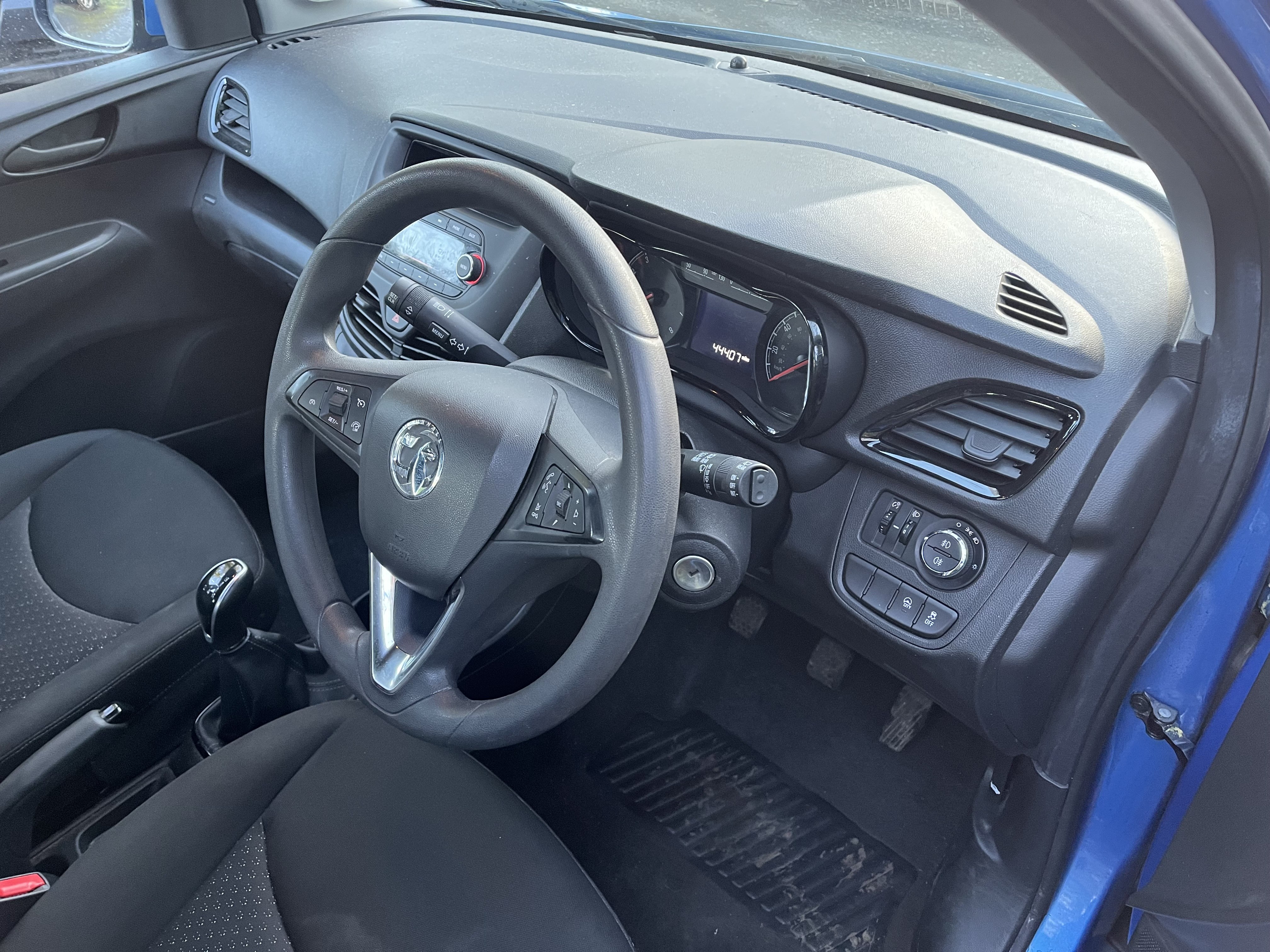 2016 Vauxhall Viva SE thumbnail 4