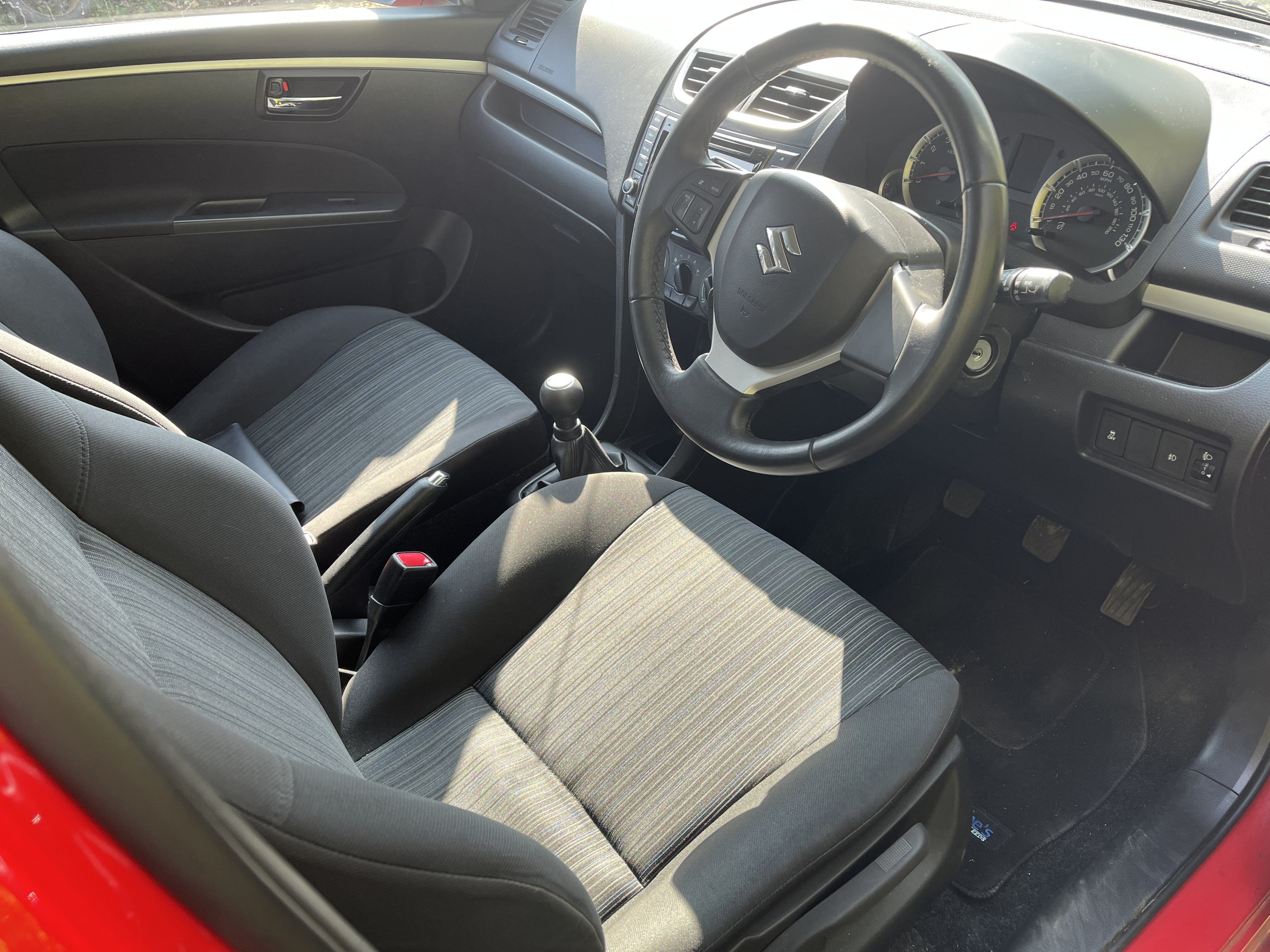 2016 Suzuki Swift Sz3 thumbnail 5