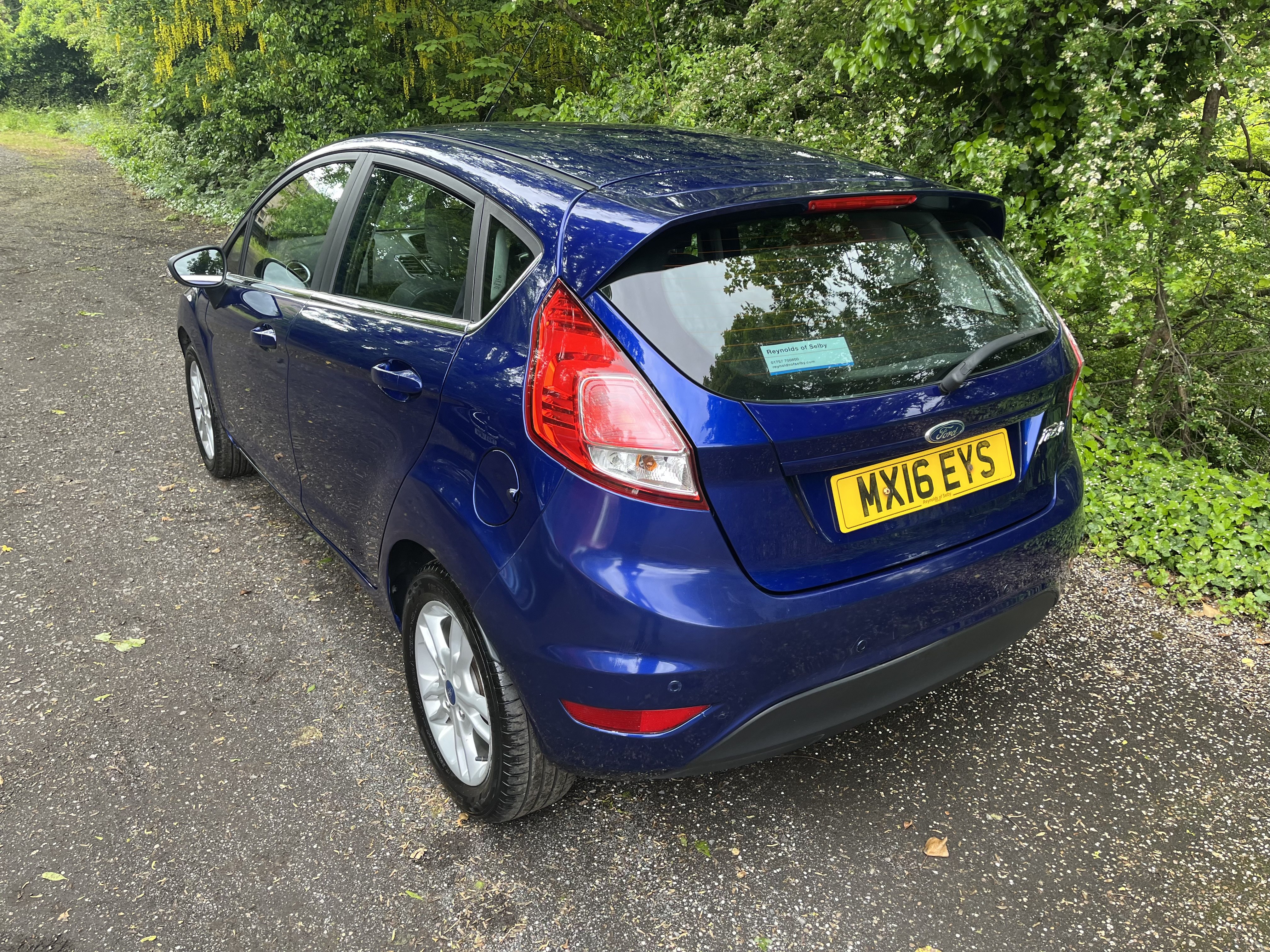 2016 Ford Fiesta 1.25 Zetec thumbnail 3