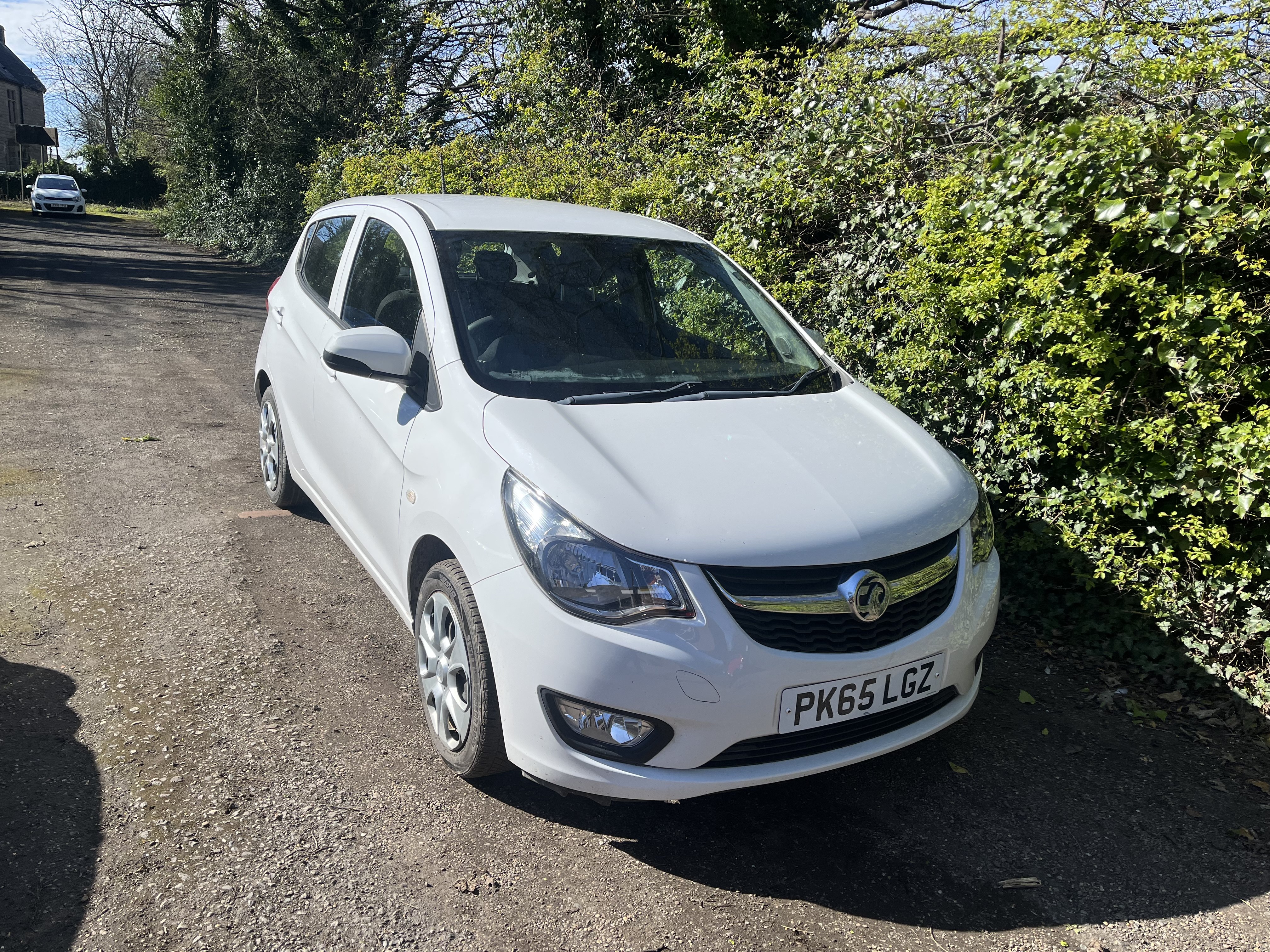 2015 Vauxhall Viva 1.0 exterior view