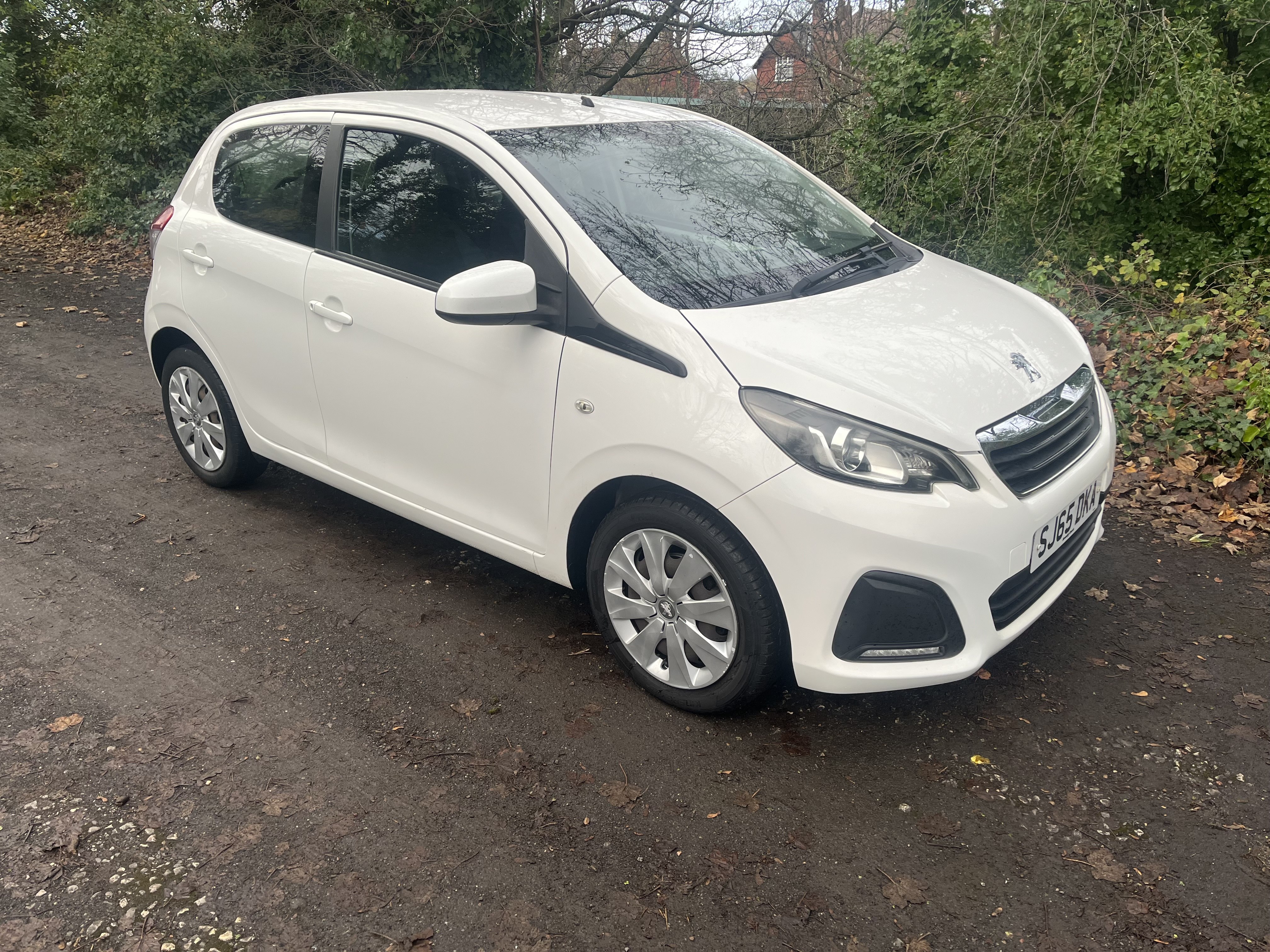 2015 Peugeot 108 Active thumbnail 2