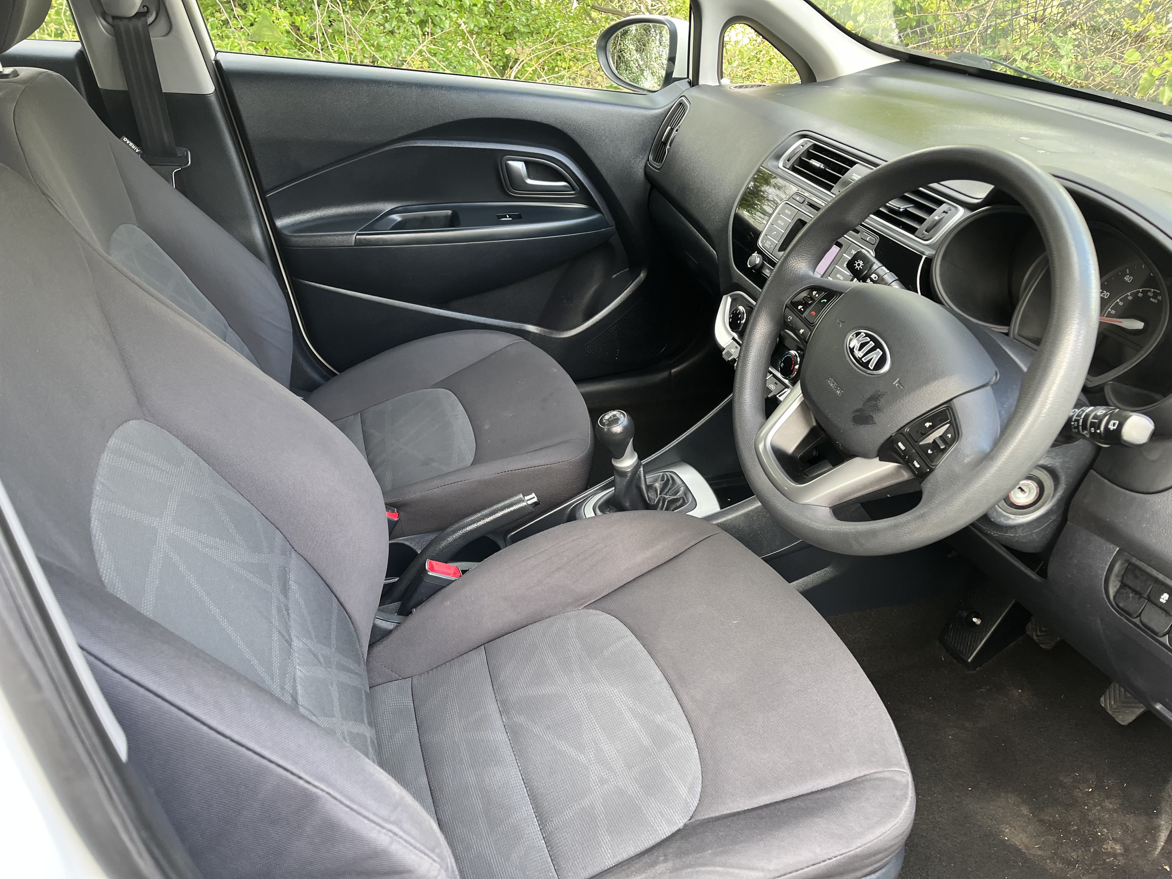 2016 Kia Rio 1.2 thumbnail 4