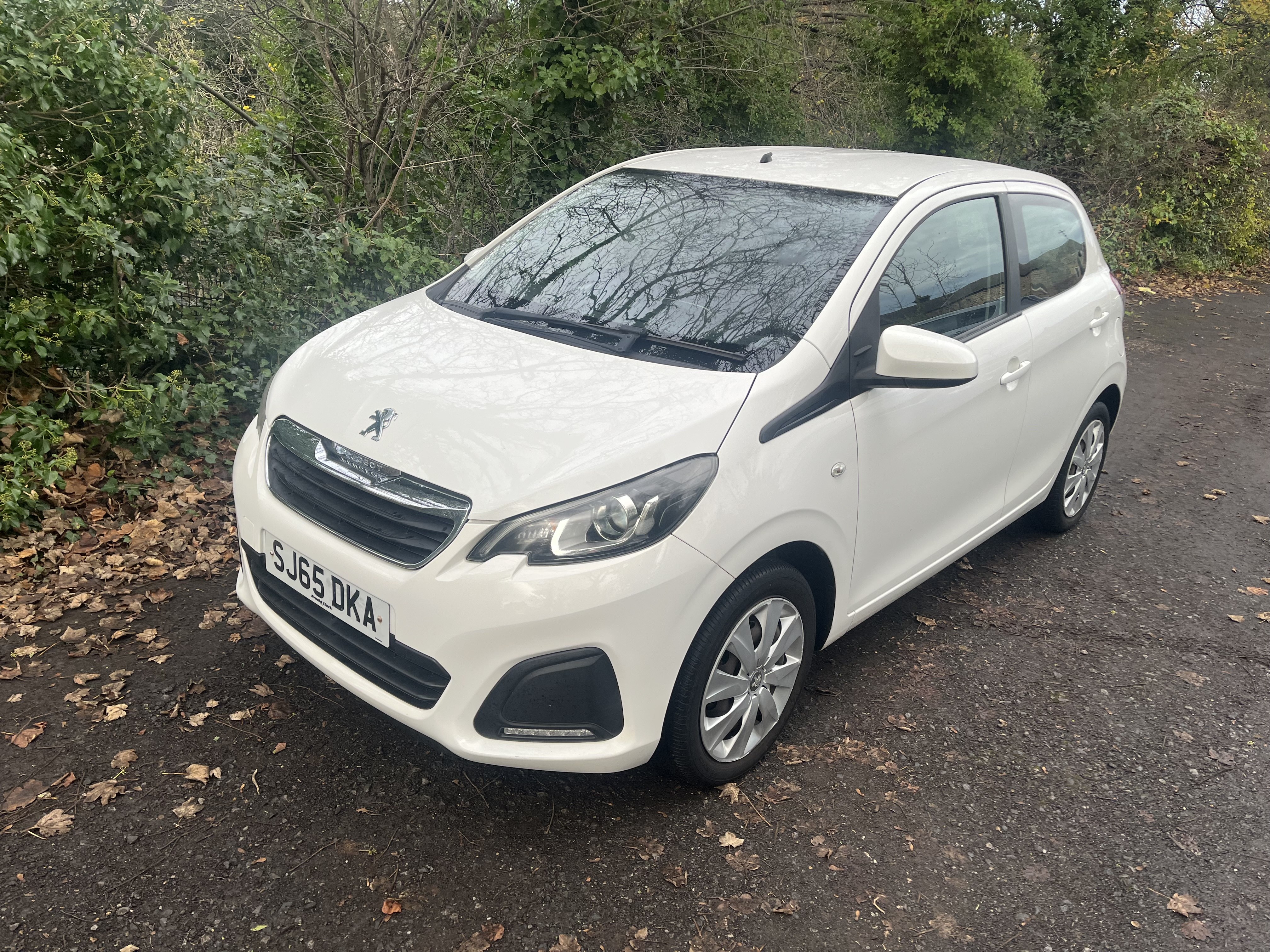 2015 Peugeot 108 Active thumbnail 3