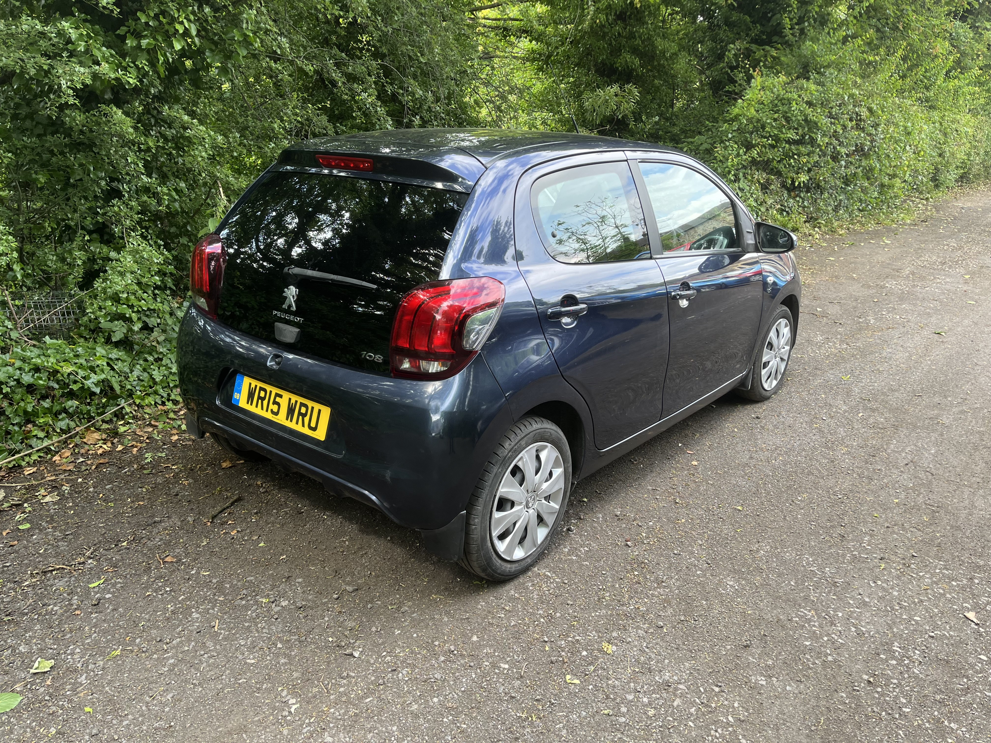2015 Peugeot 108 Active thumbnail 3