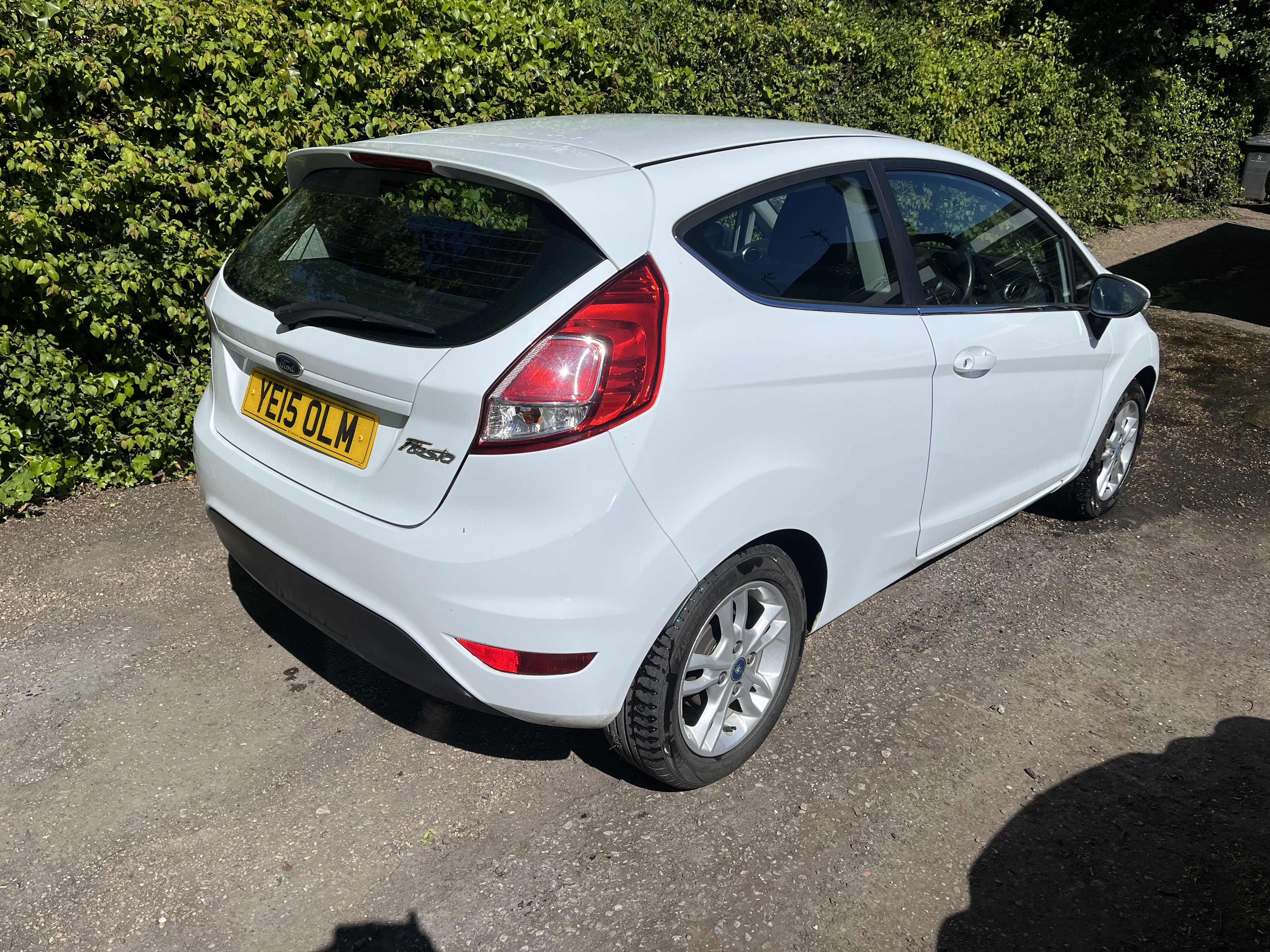 2015 Ford Fiesta 1.25 Zetec thumbnail 3