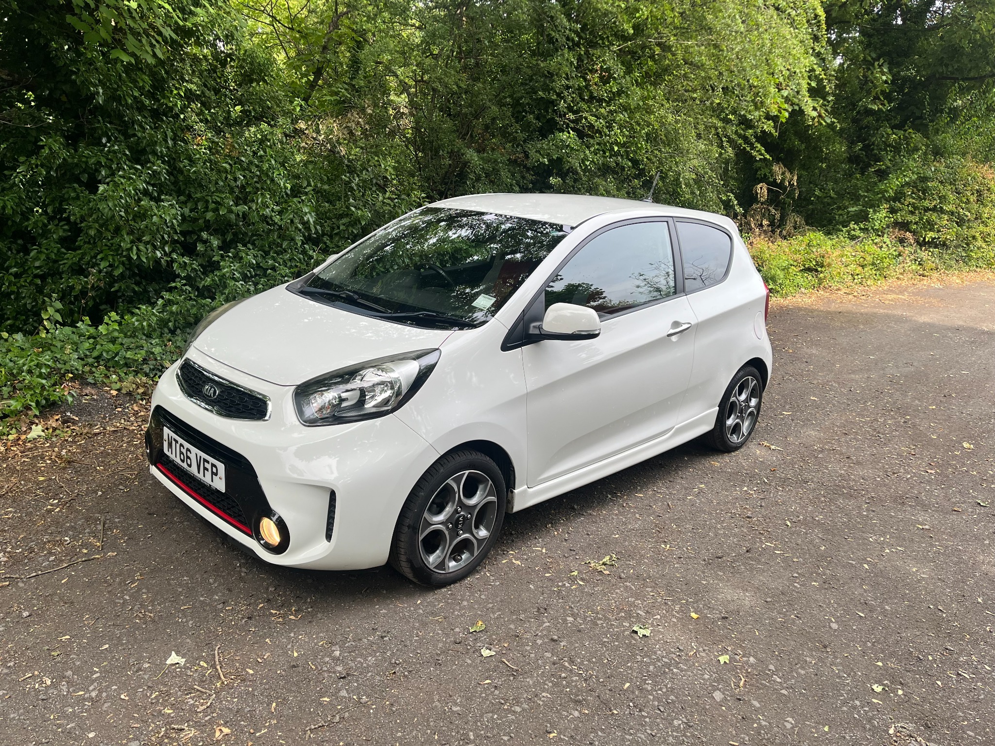 2016 Kia Picanto SR7 thumbnail 4