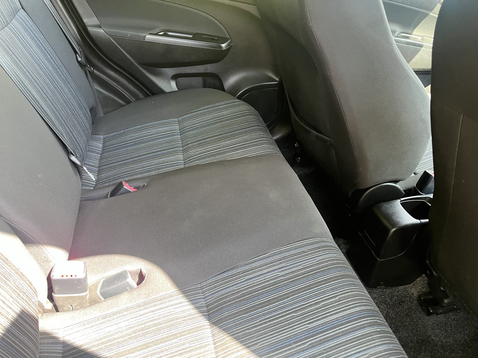 2015 Suzuki Swift 1.2 thumbnail 6