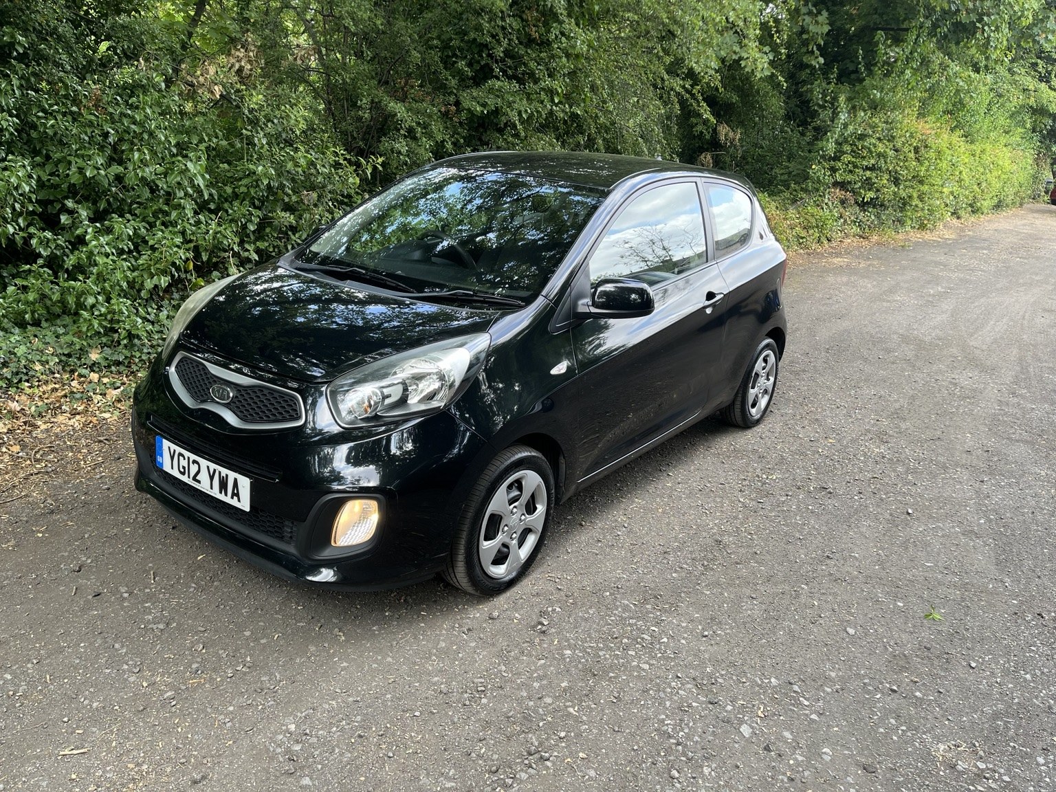 2012 Kia Picanto 1.0 exterior view