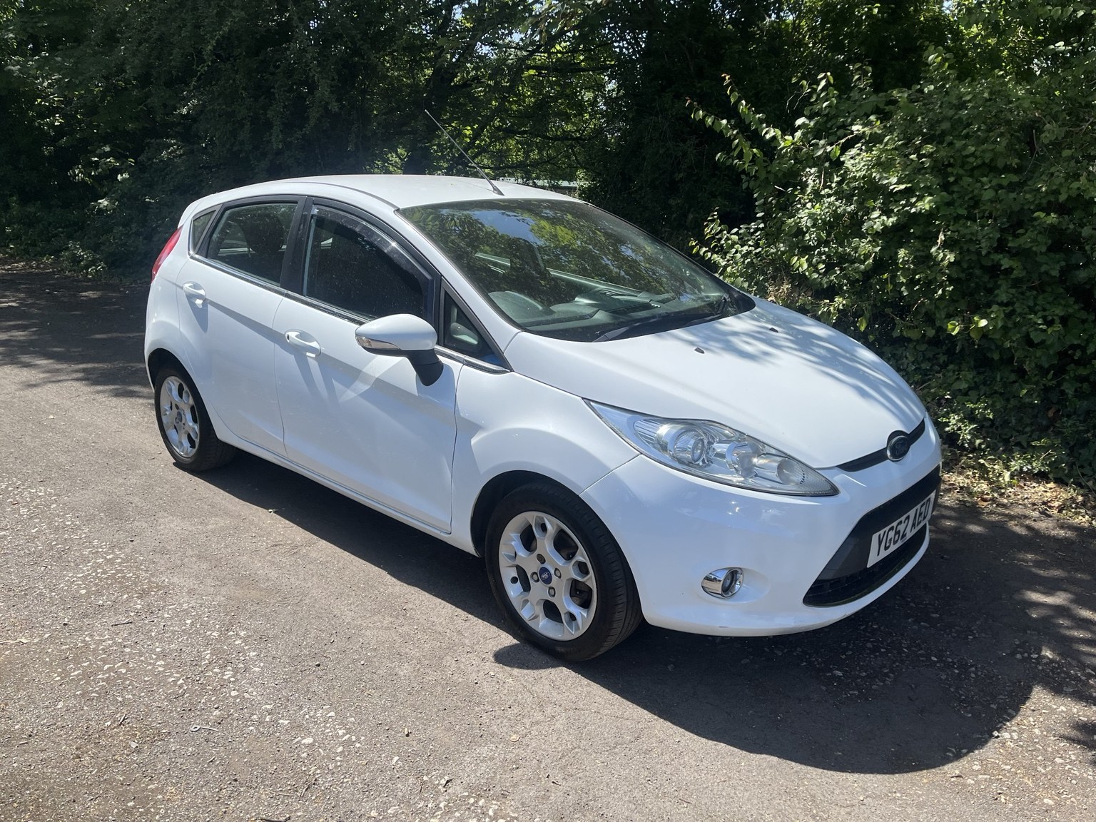 2012 Ford Fiesta 1.25 Zetec thumbnail 4