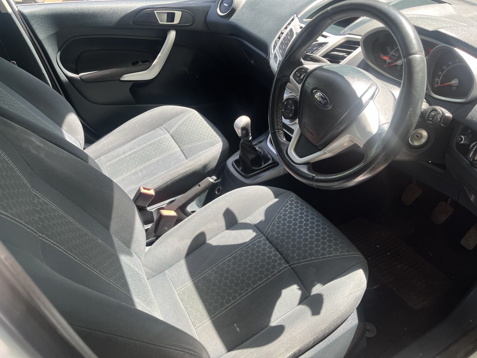 2012 Ford Fiesta 1.25 Zetec thumbnail 6