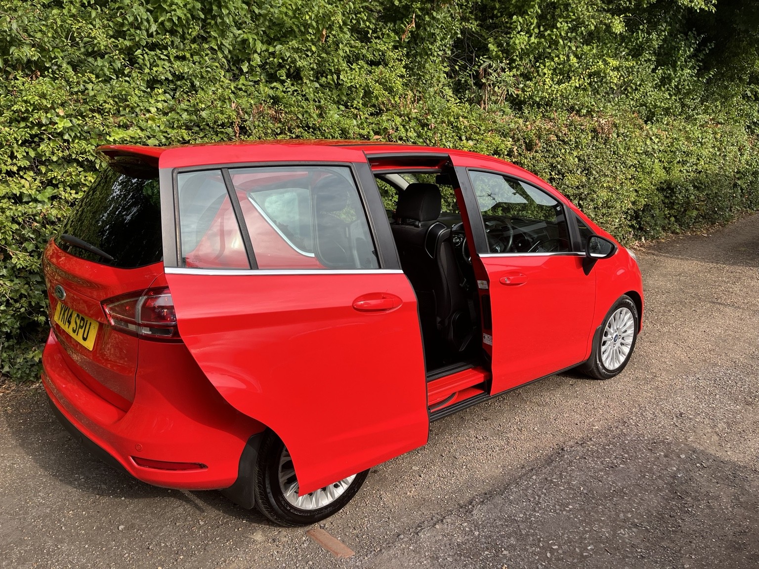 2014 Ford B-MAX 1.6 TDCi Titanium 5 Door * thumbnail 9