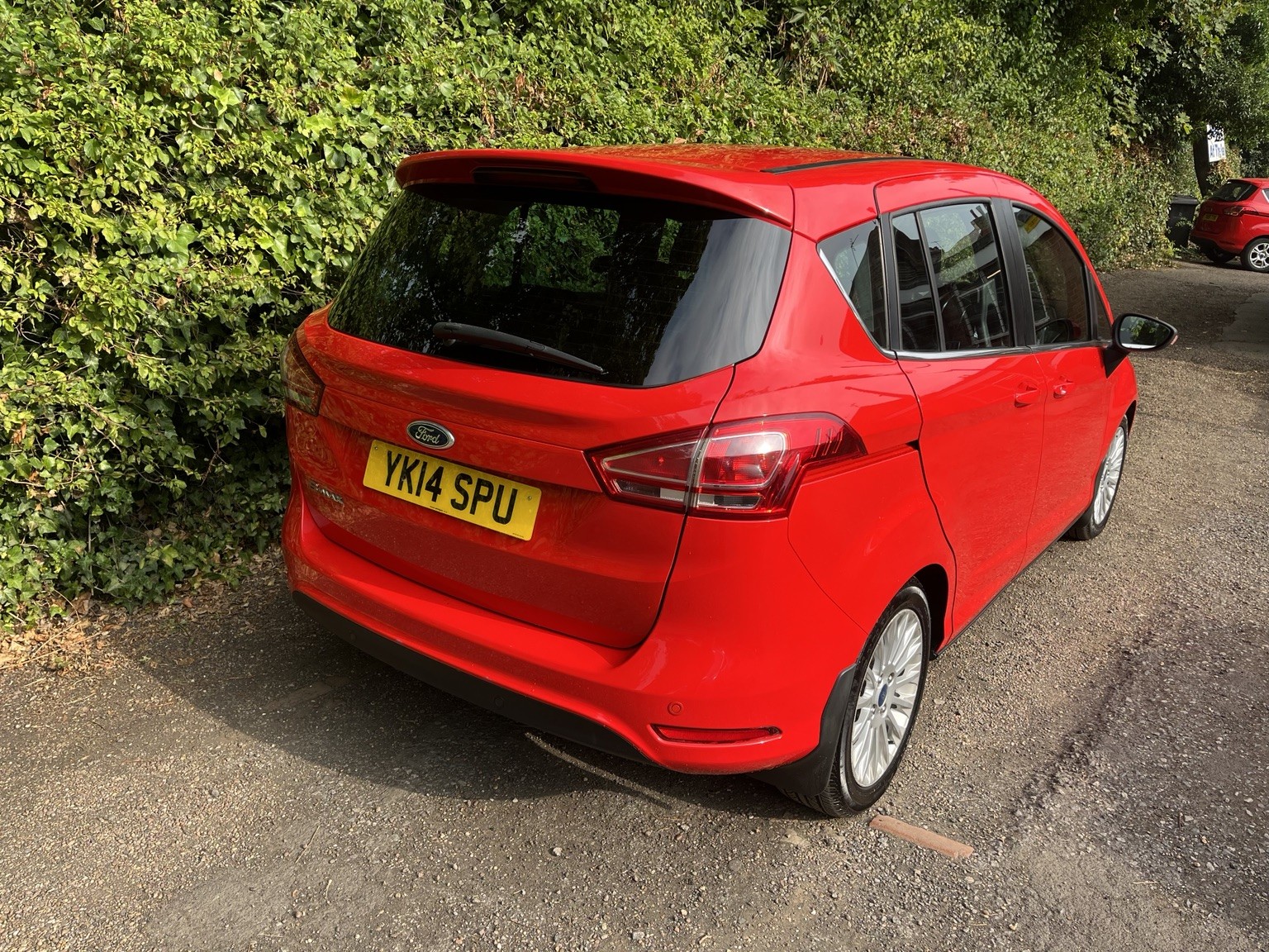 2014 Ford B-MAX 1.6 TDCi Titanium 5 Door * thumbnail 3