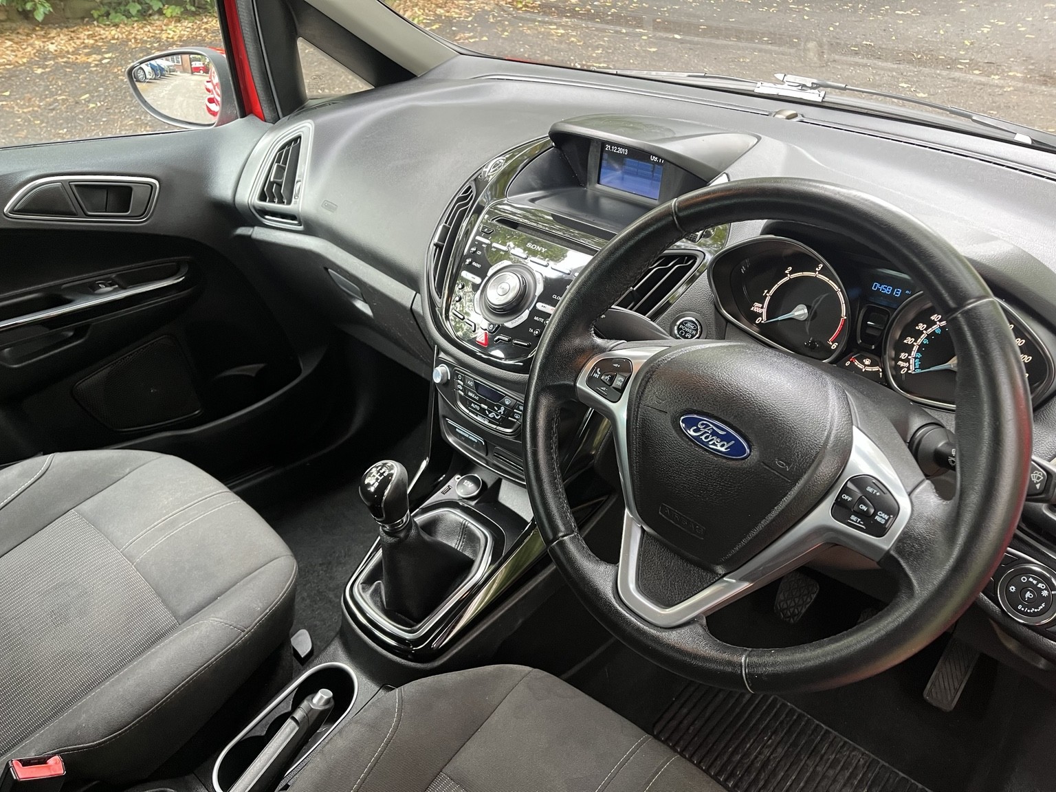 2014 Ford B-MAX 1.6 TDCi Titanium 5 Door * thumbnail 5