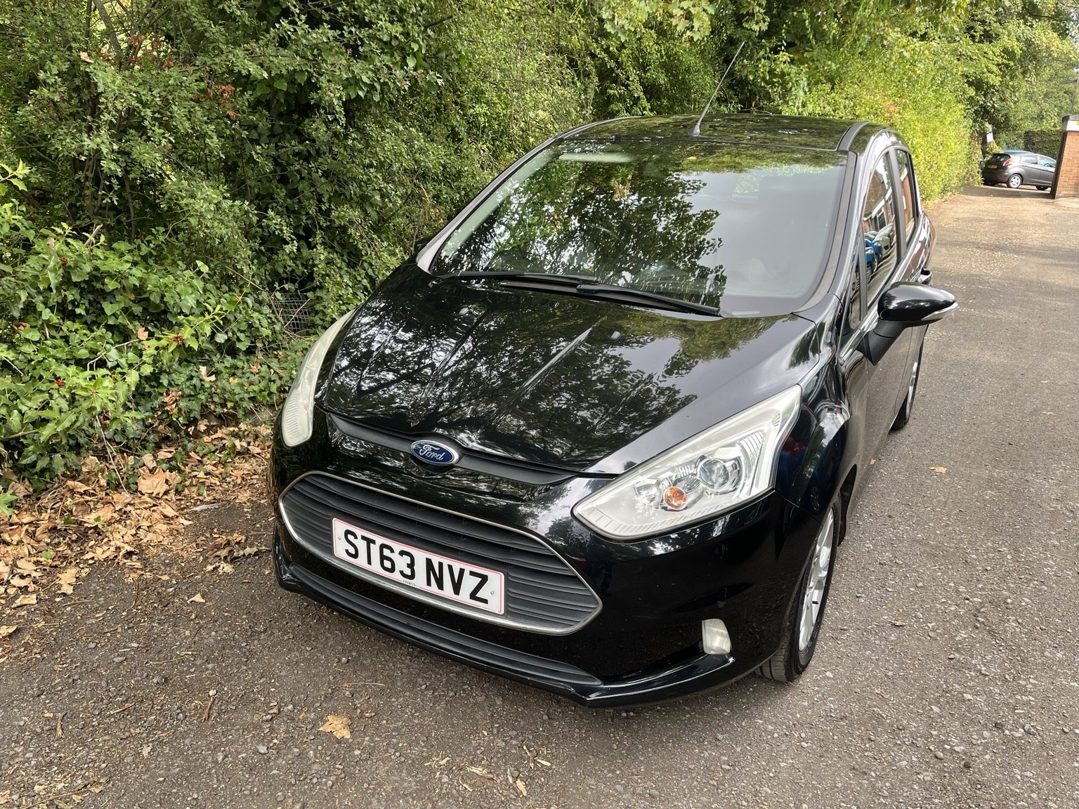 2014 Ford B-MAX 1.4 Petrol 5 Door exterior view