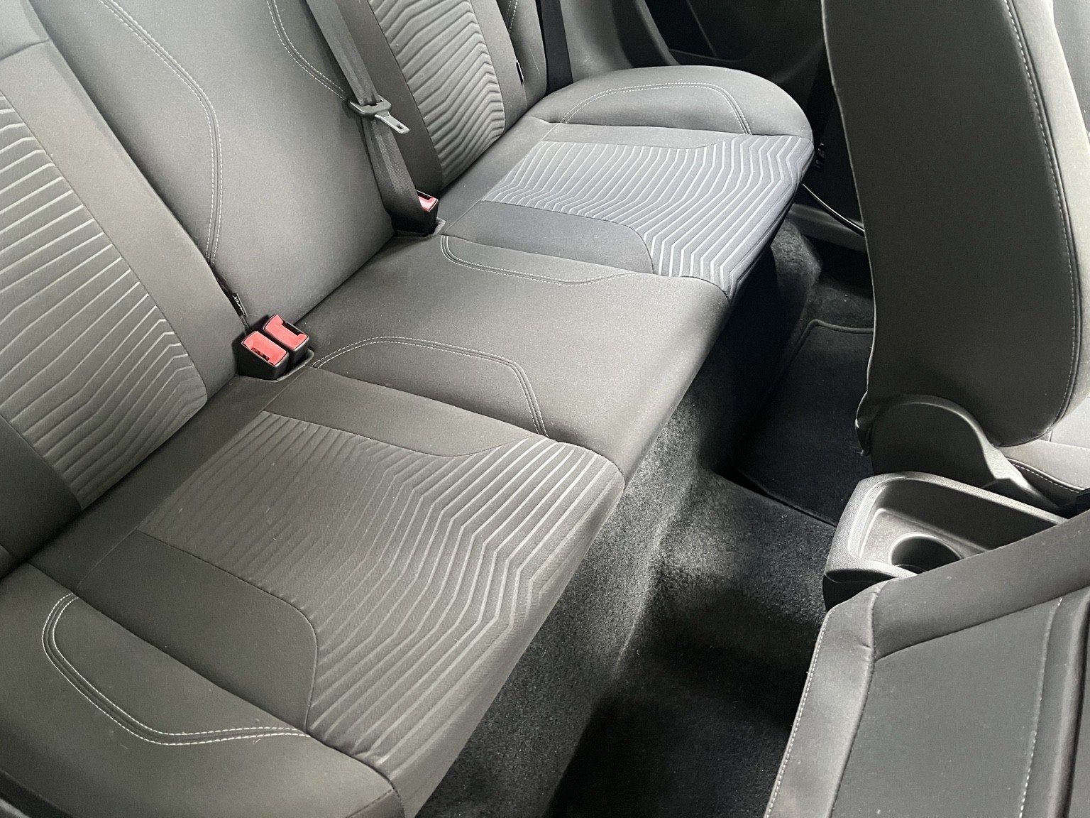 2016 Ford Fiesta 1.25 Zetec 3 Door thumbnail 8