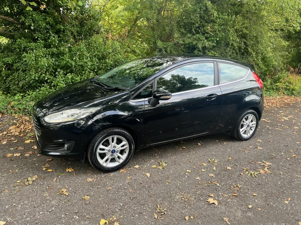 2016 Ford Fiesta 1.25 Zetec 3 Door thumbnail 4