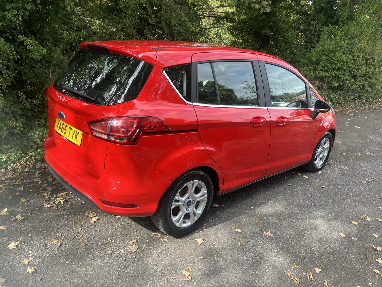 2016 Ford B-MAX 1.4 Zetec 5 Door thumbnail 5