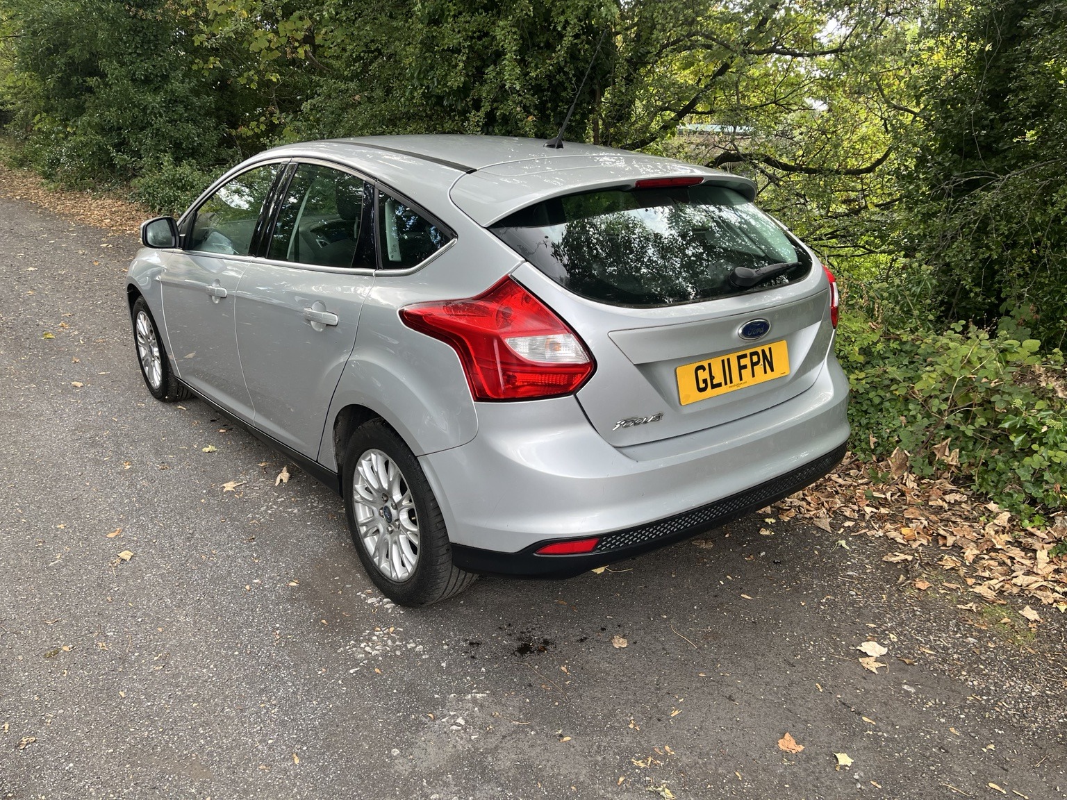 2011 Ford Focus 1.6 Zetec 5 Door thumbnail 6