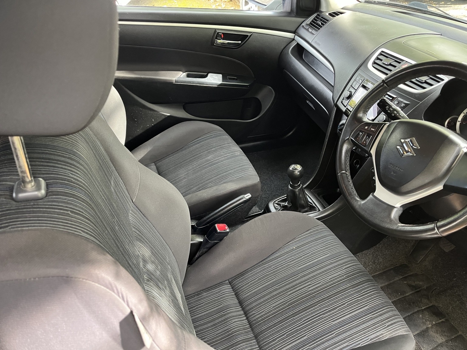 2014 Suzuki Swift 1.2 5 Door thumbnail 7